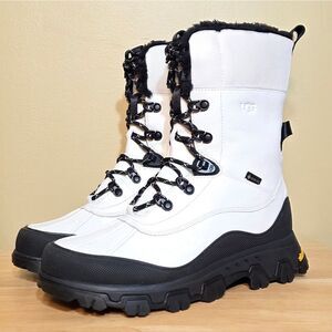 UGG Adirondack Meridian Gore-Tex Extreme Boots White 1143839 Women's Size 9